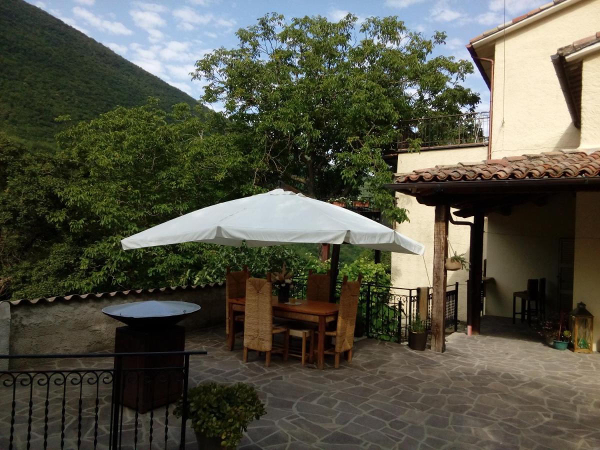 Bed&Breakfast SENTIERO 54 Cantiano Exterior foto